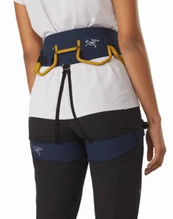 Shop Ar-385A Harness Women'S Valjaat