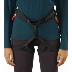 Shop C-Quence Harness Women'S Valjaat