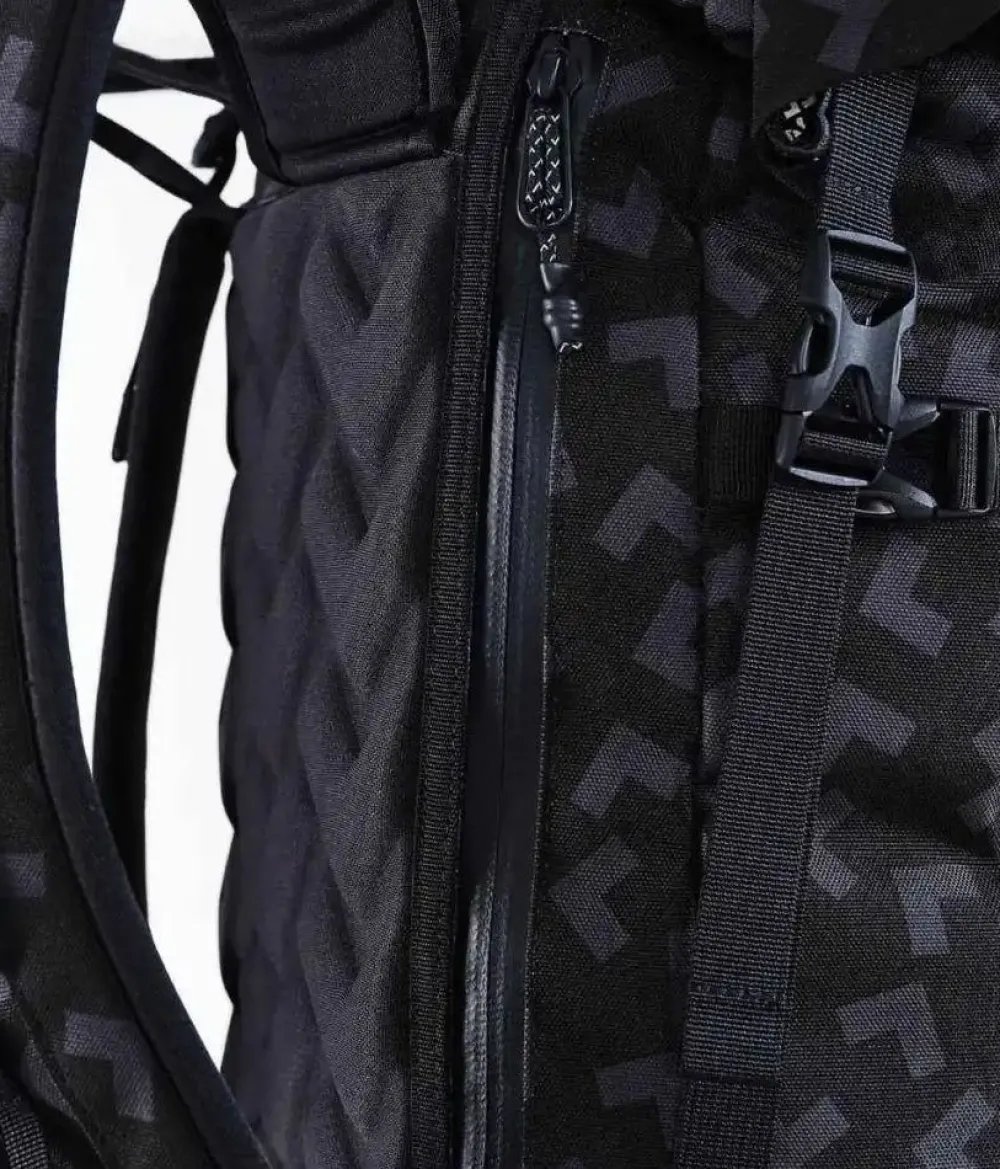 Cheap Dorsa 37L Lumiturvallisuus